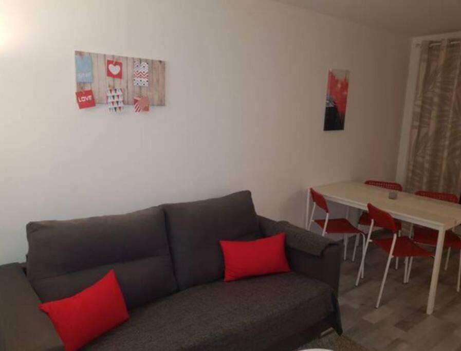 Le Rouennais Et Son Parking Prive Apartment Exterior photo